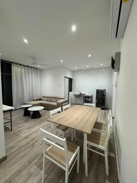 Ixora Court - 4