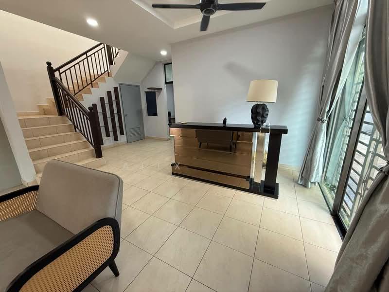 Jalan Austin Heights - 2