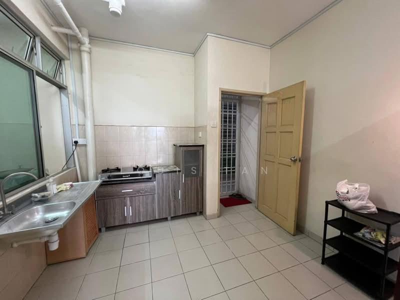 Lake View Suites - 3