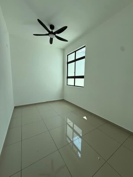 Taman Austin Duta - 5