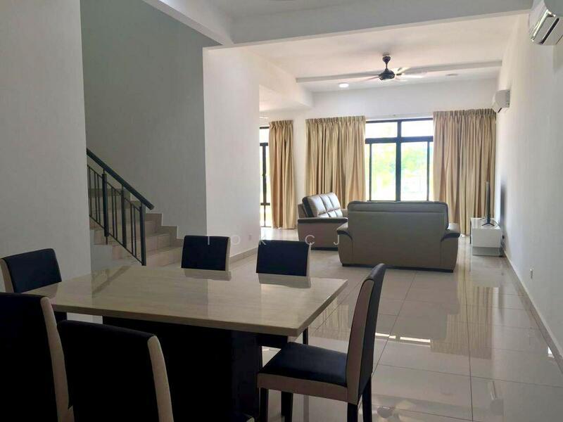 The Canal Garden North, Horizon Hills - 1