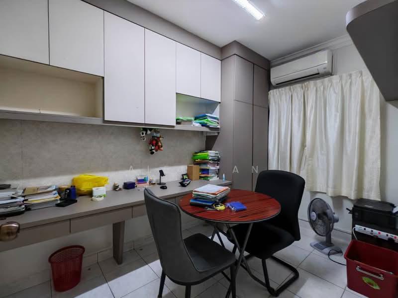 Rumah Pangsa Permas Jaya - 5