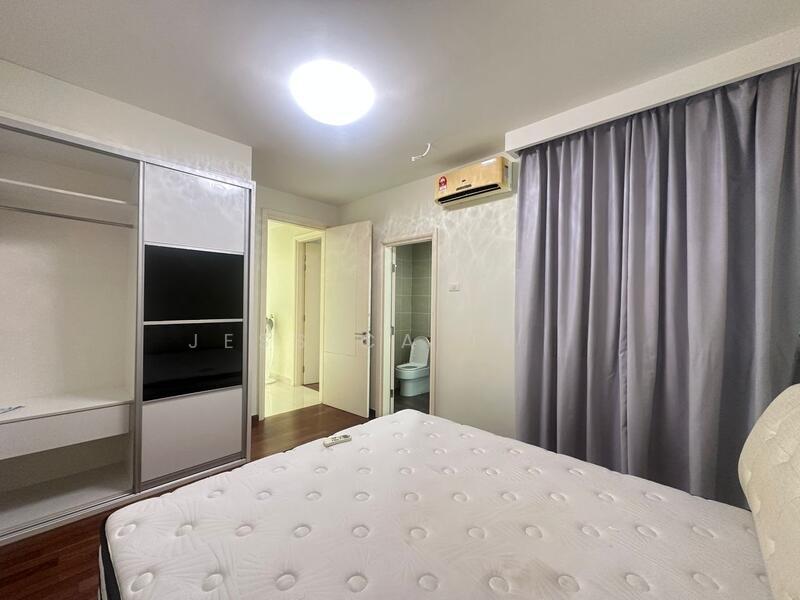 Medini Signature - 4