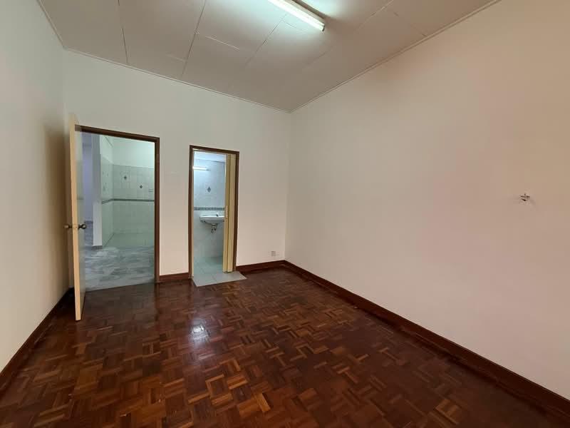 Subang Perdana Goodyear Court 10 - 3