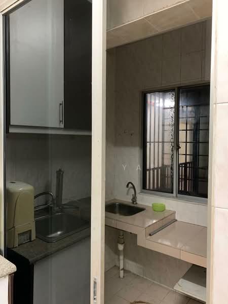 Plaza Sinar Apartment - 5