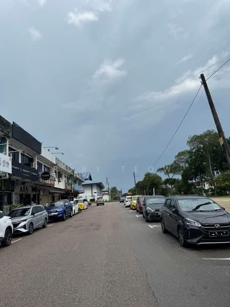 Johor Jaya, Jalan Dedap - 2 Storey Shop Lot (Whole Block) for Rent - 3