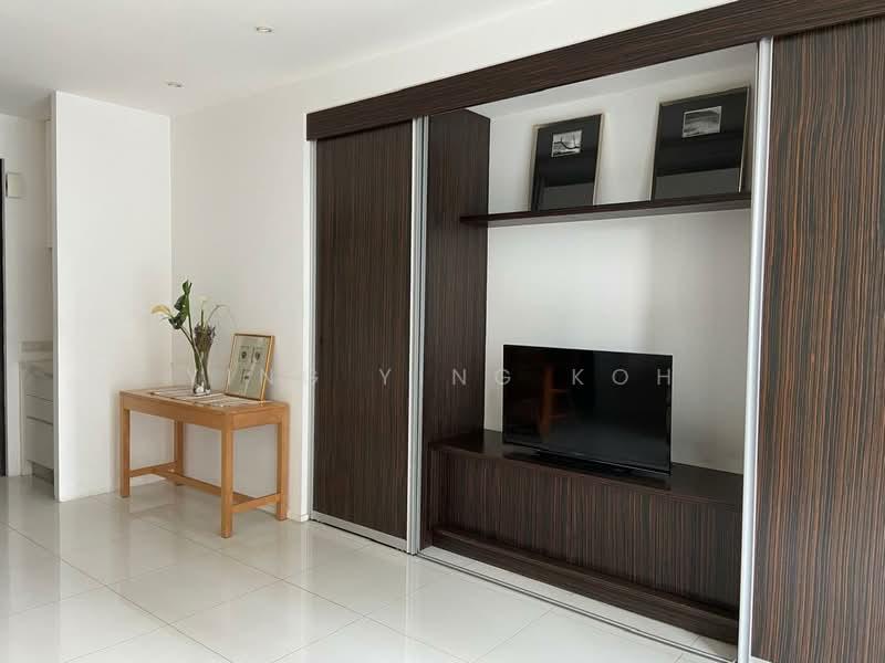 Hampshire Place - 2