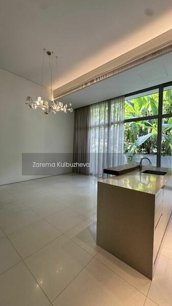 The Edge of U-Thant - 1