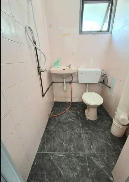 Vista Condominium - 5