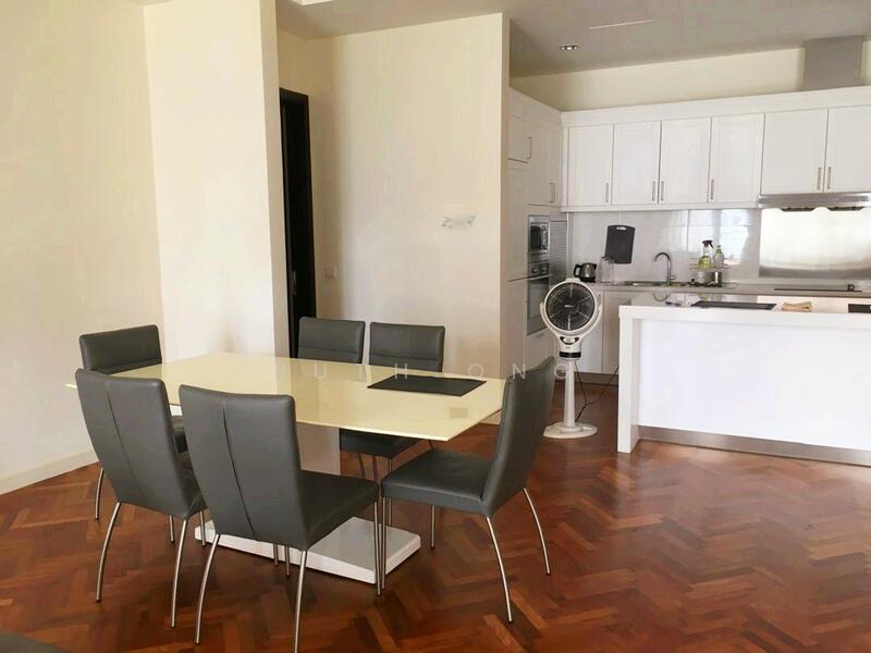 Quayside Seafront Resort Condominiums - 3