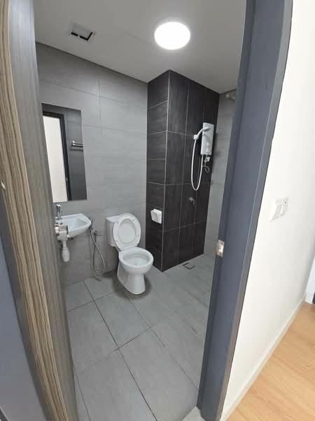 Lakeview Suites @ Edumetro - 2