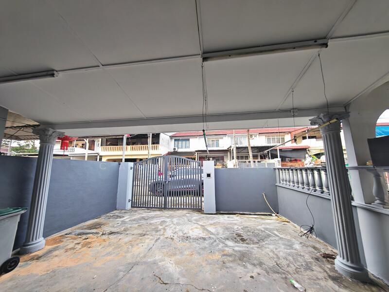 Taman Johor Jaya - 4