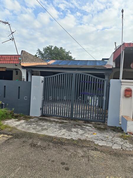 Taman Johor Jaya - 1