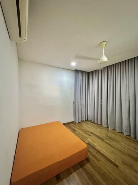 One Medini - 4