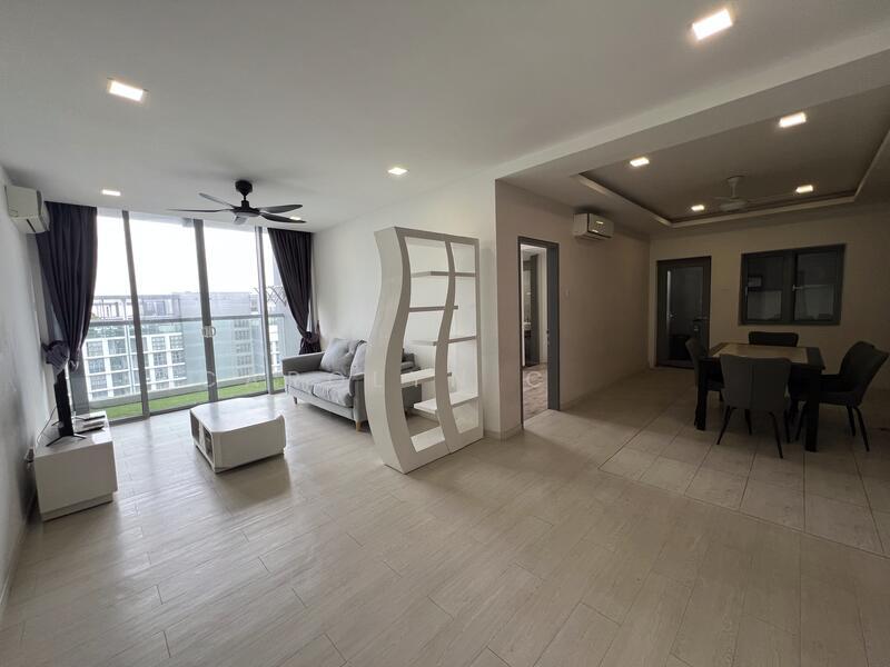 Lakefront Residence - 1