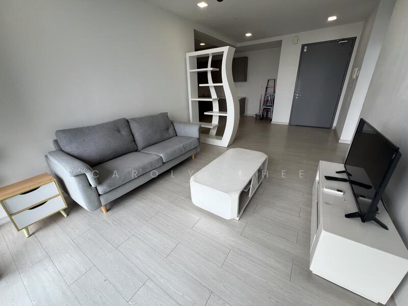 Lakefront Residence - 2