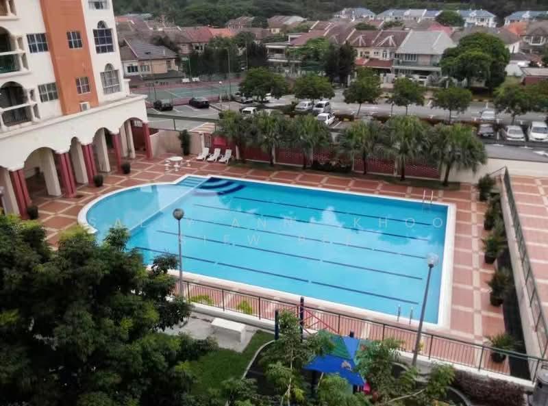 La Vista Condominiums - 4