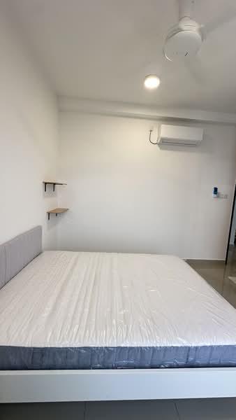 TRELLIS RESIDENCES - 2