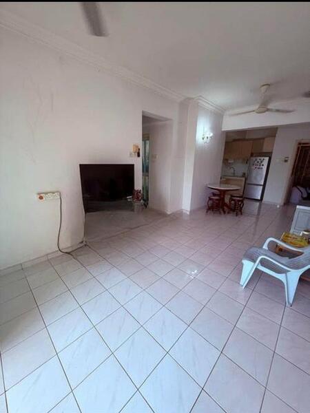 Vista Millennium Condominium - 4