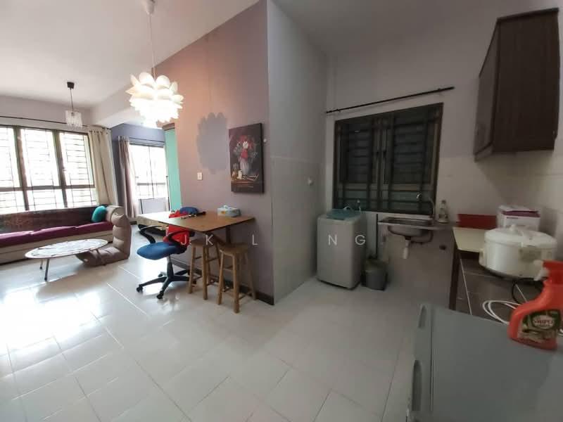 Ritze Perdana 1 - 2