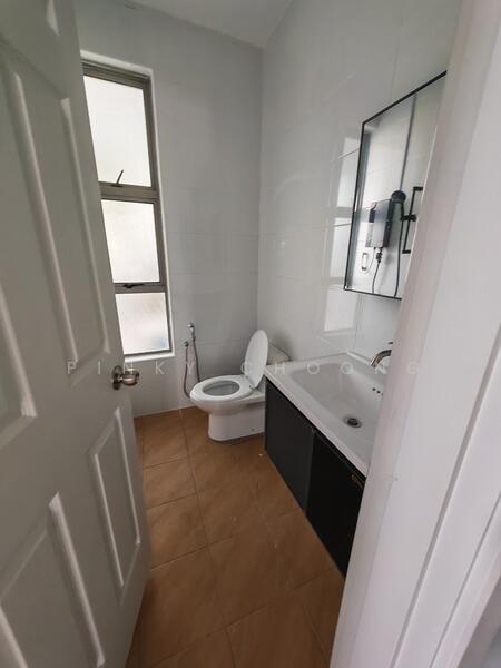 Zenia Garden Condo - 4