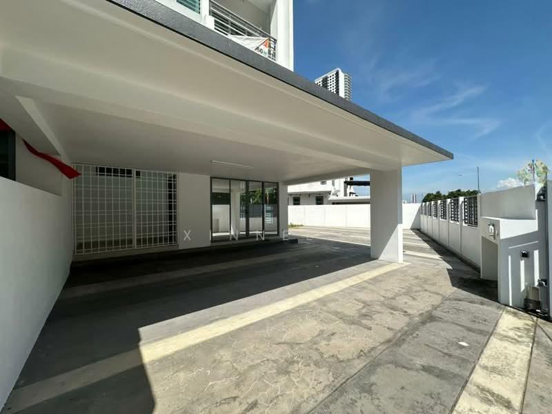 Sungai Ara Triple Storey Terrace Corner Unit - 4