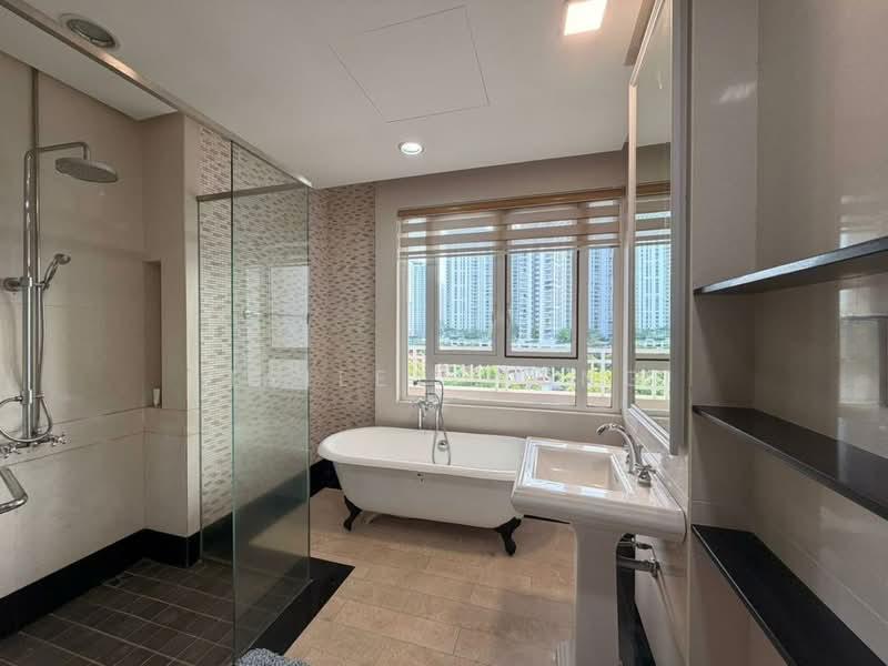 Quayside Condominium - 5