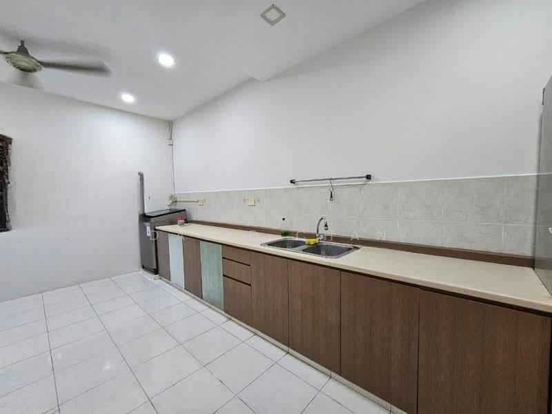 Bukit Indah - 4