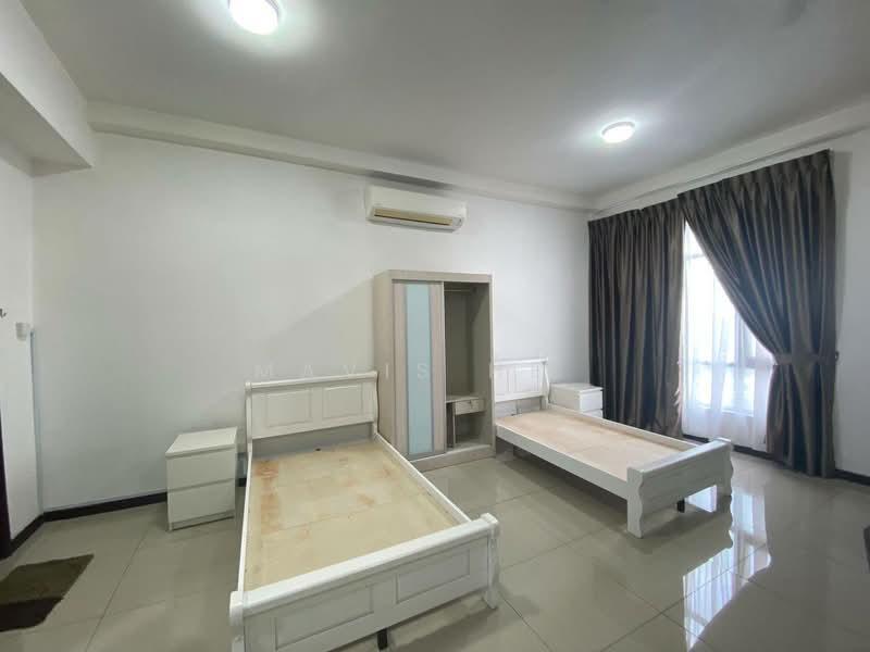 Molek Regency - 5
