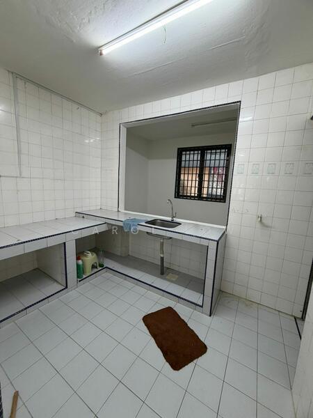 Taman Johor Jaya - 5