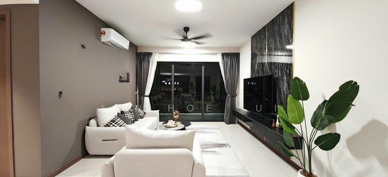 Jesselton Twin Towers - 1