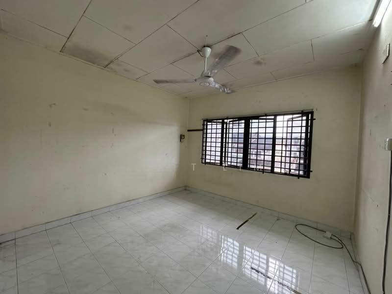 Taman Desa Tebrau Double Storey - 3