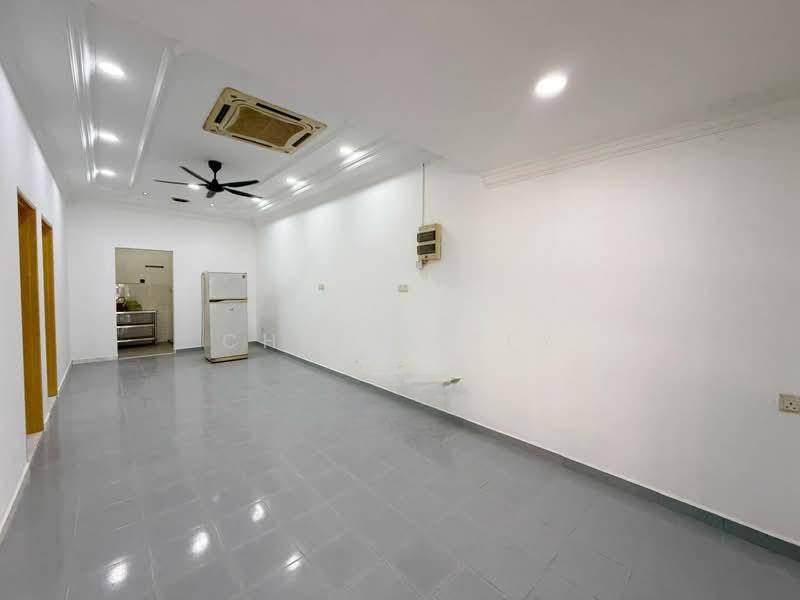 Taman Daya - Jalan Nipah 11, 12 - 3