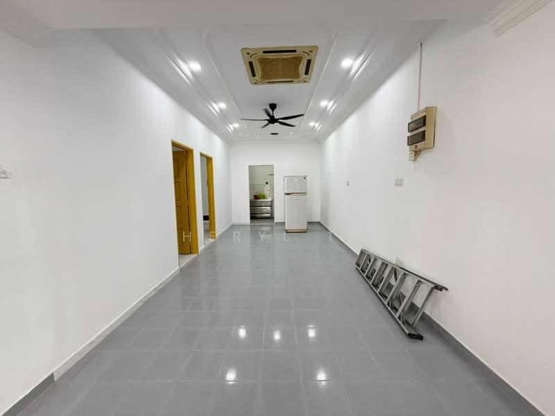 Taman Daya - Jalan Nipah 11, 12 - 2
