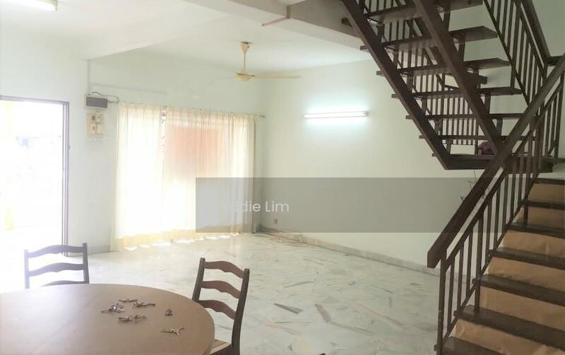 2- Storey Terraced House For Rent Jalan Merak, Bandar Puchong Jaya - 1