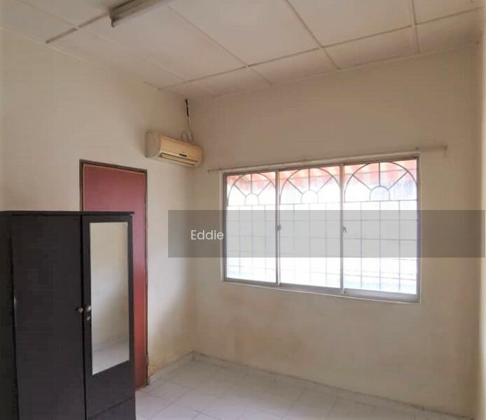 2- Storey Terraced House For Rent Jalan Merak, Bandar Puchong Jaya - 4