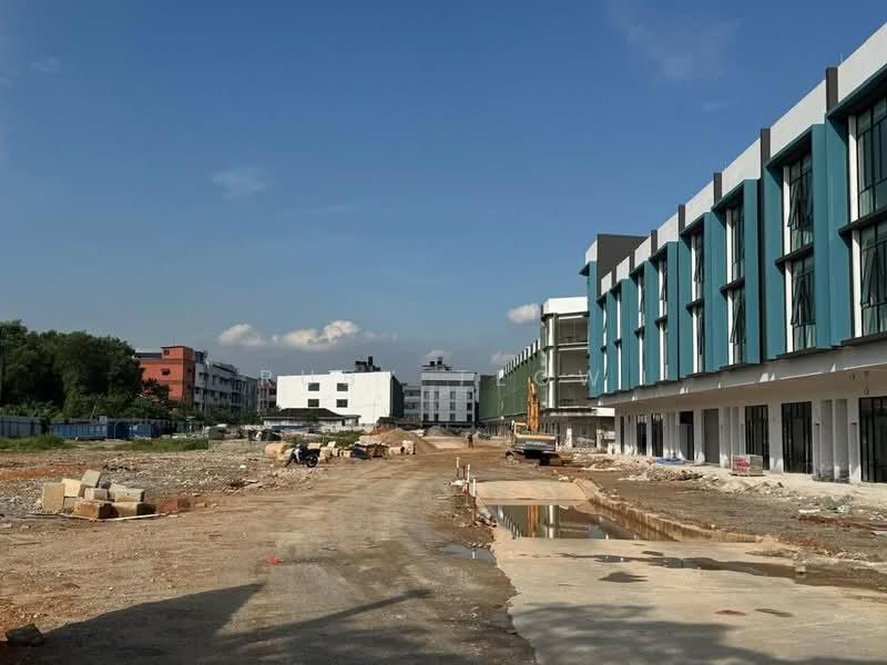 Permas Avenue - 4 Storey Shop Lot (Corner Lot) for Rent - 3