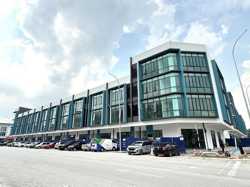 Permas Avenue - 4 Storey Shop Lot (Corner Lot) for Rent - 5