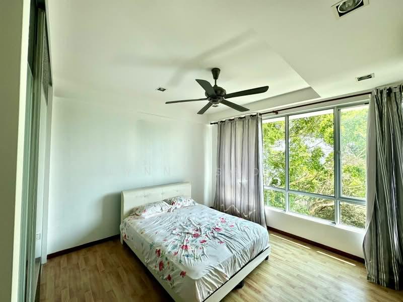 The Waterfront Condominium - 4