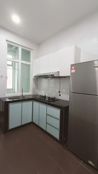 M Condominium @ Larkin - 4