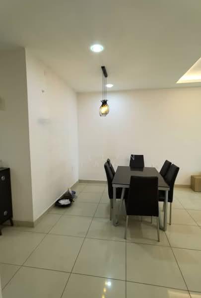 M Condominium @ Larkin - 2