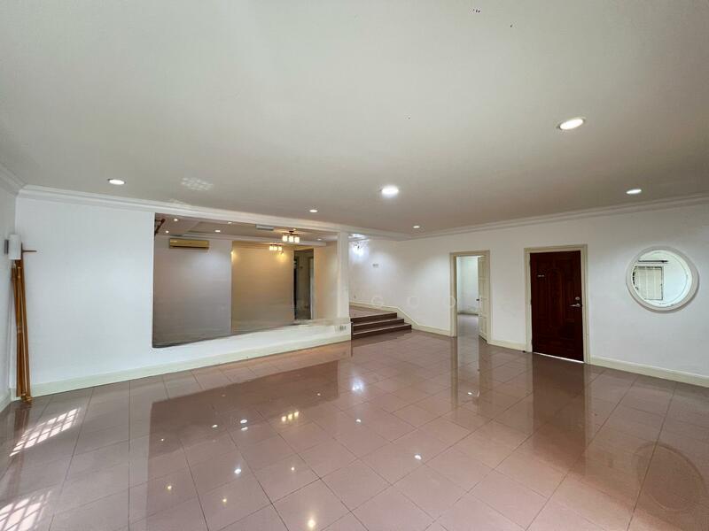 Titiwangsa, KLCC, Taman U-Thant, Ampang Hilir, 53200, Kuala Lumpur. - 4