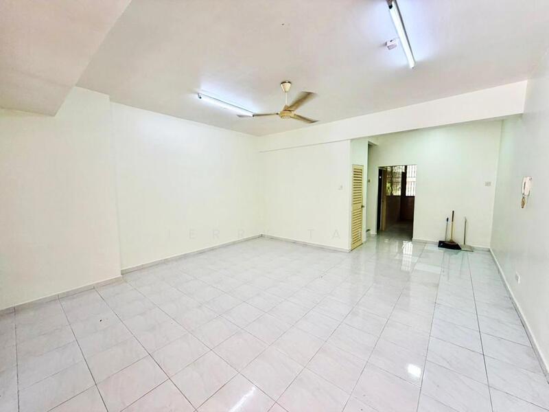 Krystal Country Home - 1