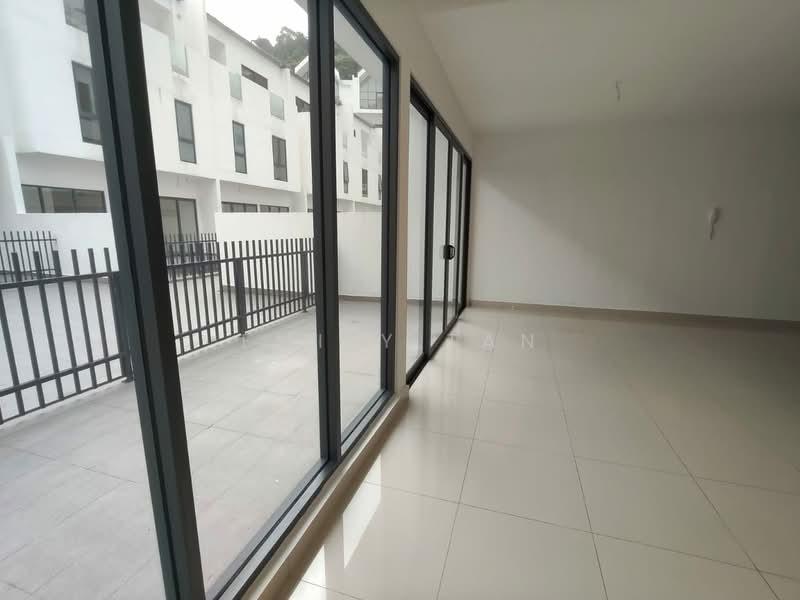 Empire Residence - 4