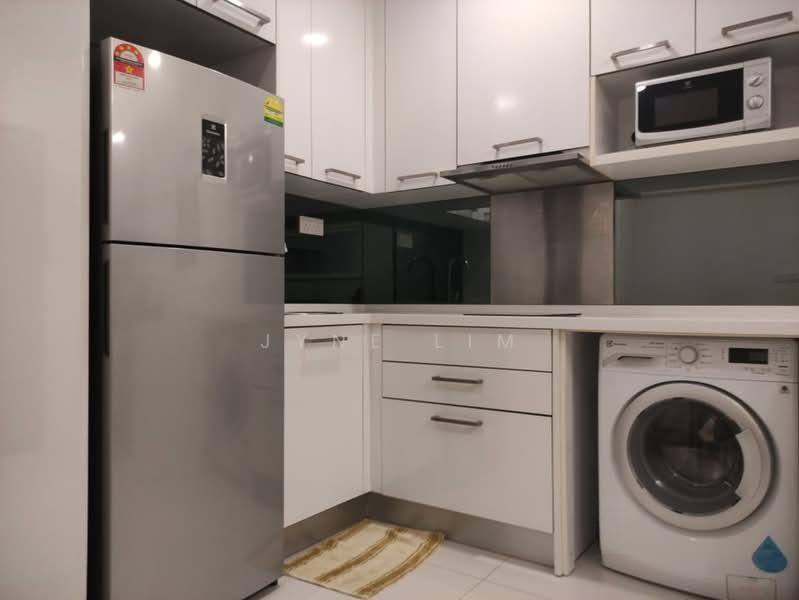 Mercu Summer Suites - 3
