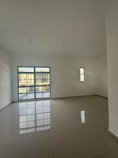 The Borough @ Eco Botanic 2 - 3