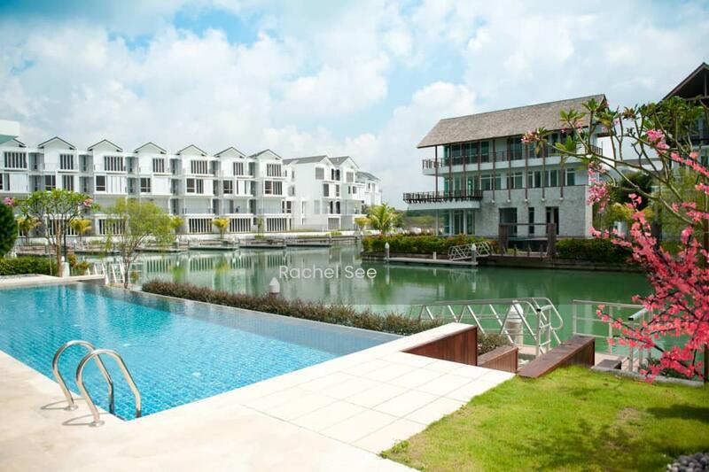 Emerald Bay @ Puteri Harbour - 1