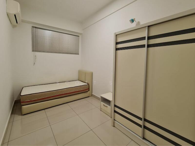 Tropicana Bay Residences - 5