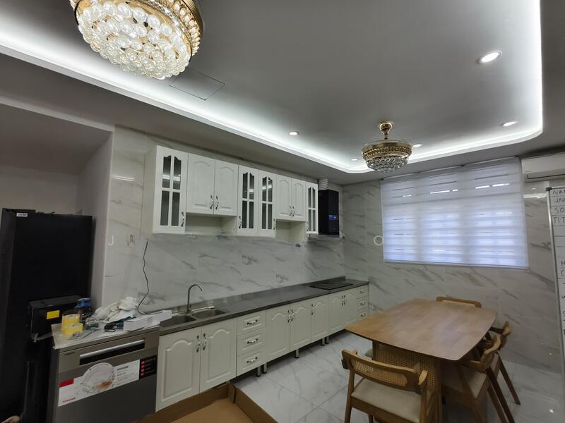 15 Bedroom Bungalow House @ Stulang Laut - 3