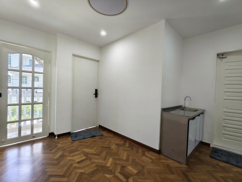 15 Bedroom Bungalow House @ Stulang Laut - 5